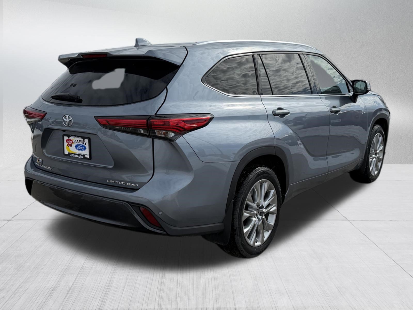 Used 2020 Toyota Highlander Limited image 7