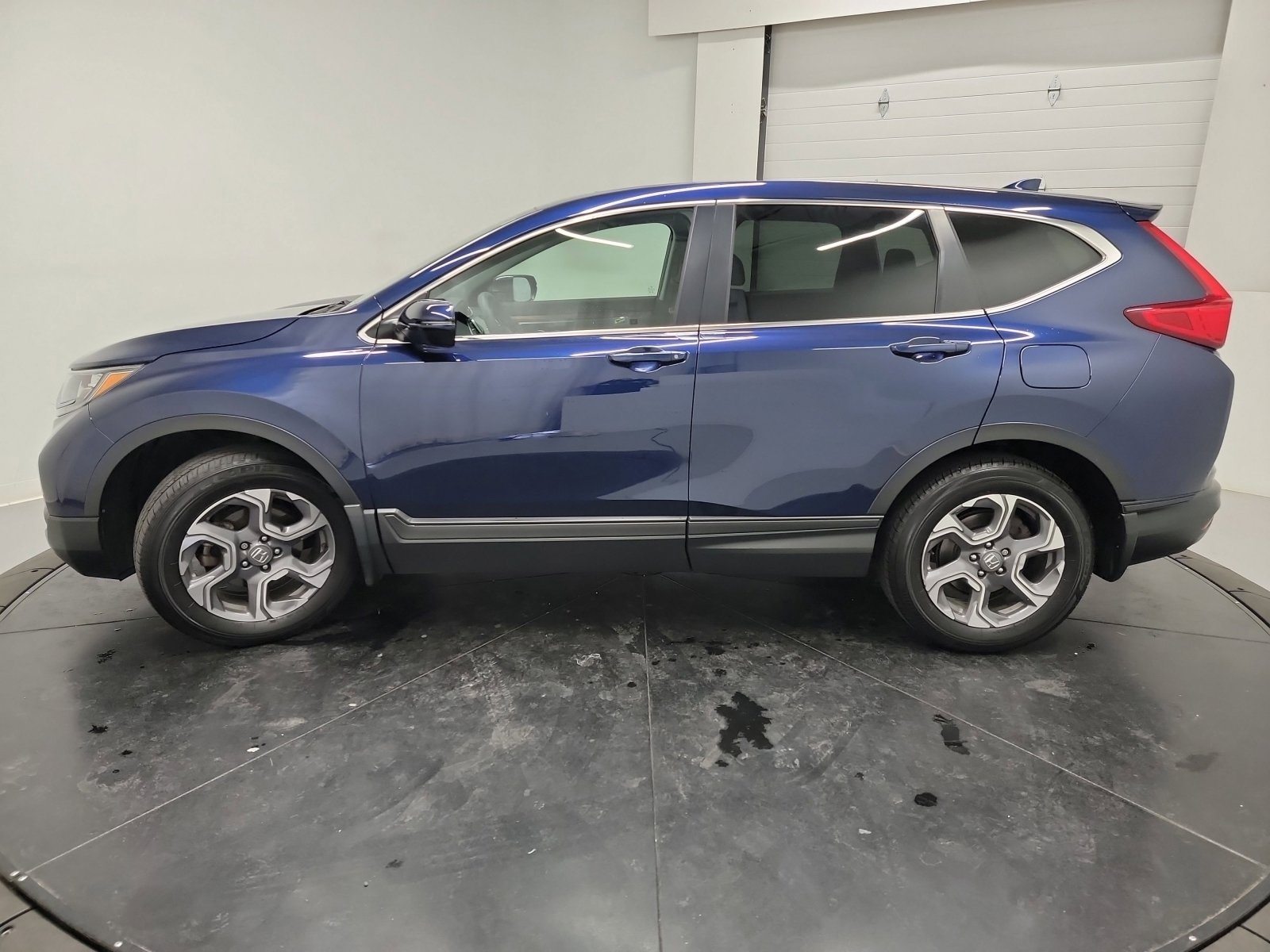 Used 2017 Honda CR-V EX image 4