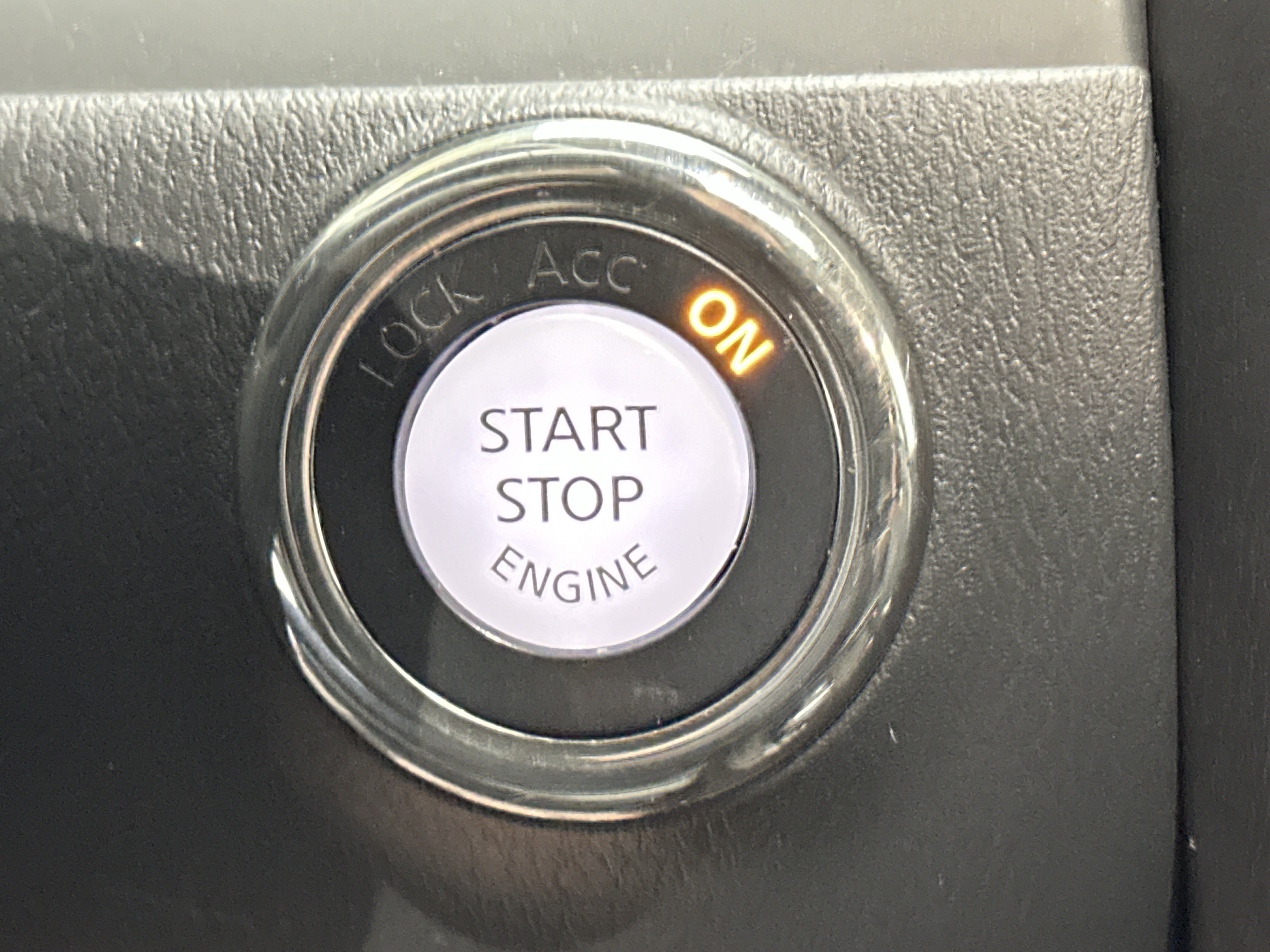 Used 2023 Nissan Armada Platinum image 35