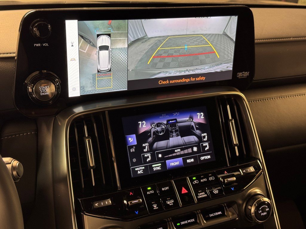 New 2025 Lexus LX 600 4WD w/ Luxury Package image 28