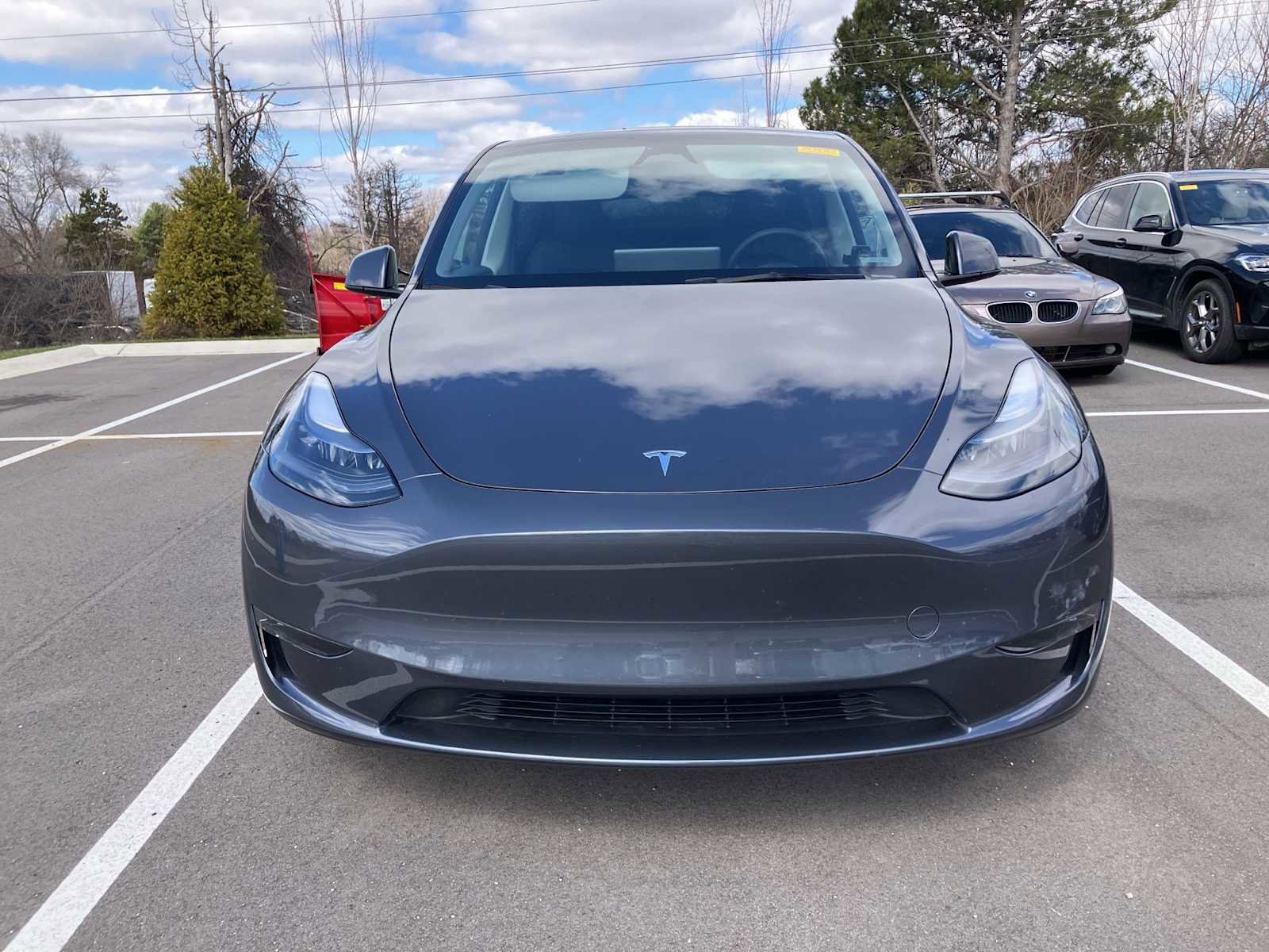 Used 2023 Tesla Model Y AWD image 2