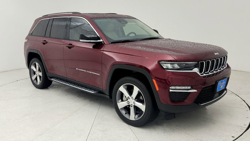 Used 2022 Jeep Grand Cherokee Limited RWD image 1