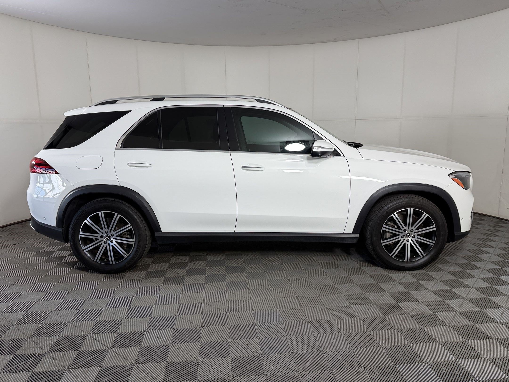 Certified 2024 Mercedes-Benz GLE 450 4MATIC image 8