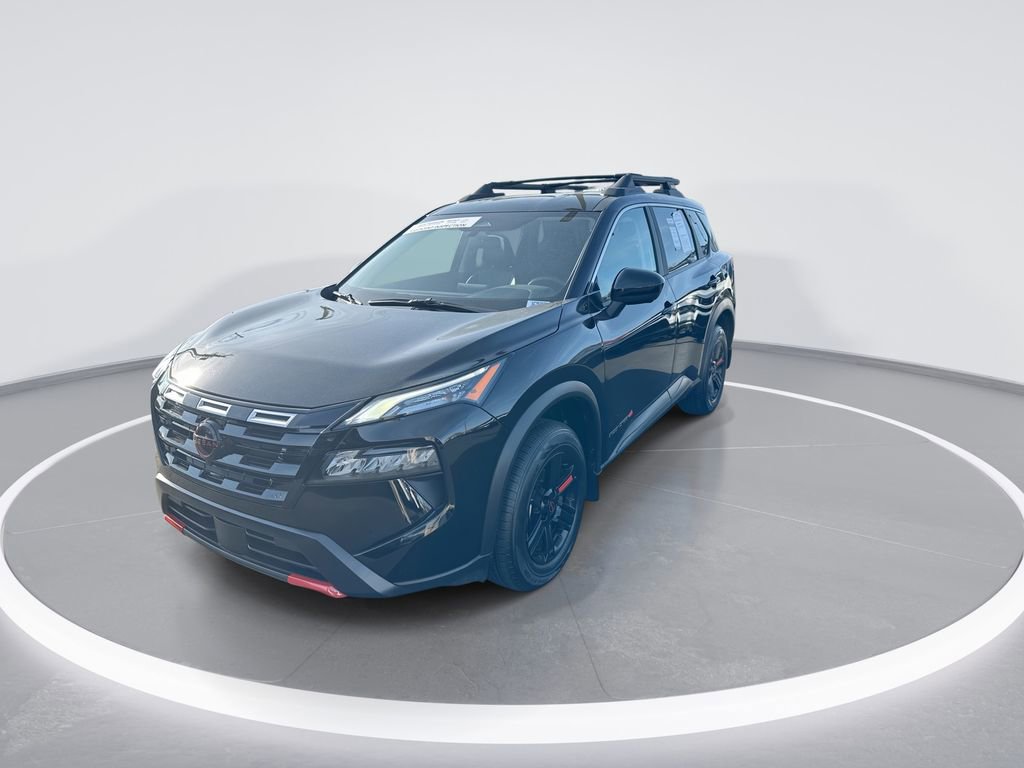 Used 2025 Nissan Rogue SV AWD/4WD image 4