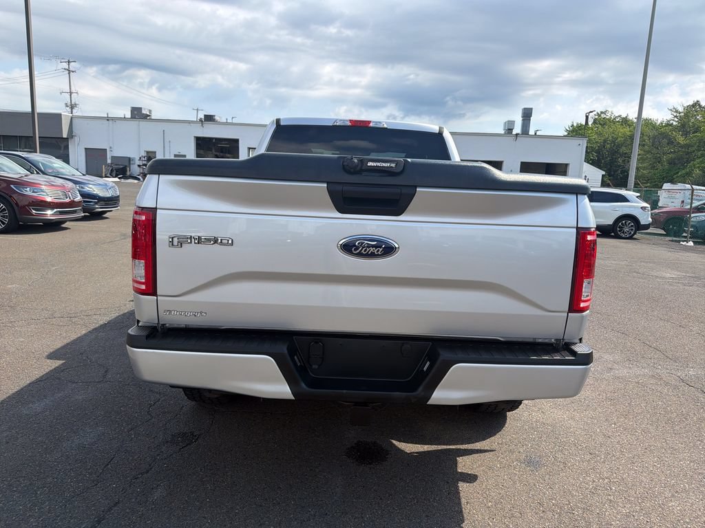 Used 2017 Ford F150 XL w/ Equipment Group 101A Mid AWD/4WD image 4