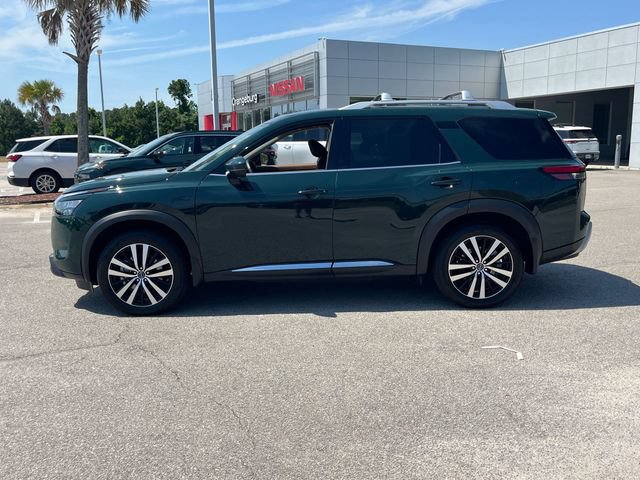 Used 2025 Nissan Pathfinder Platinum w/ Cargo Package FWD image 8
