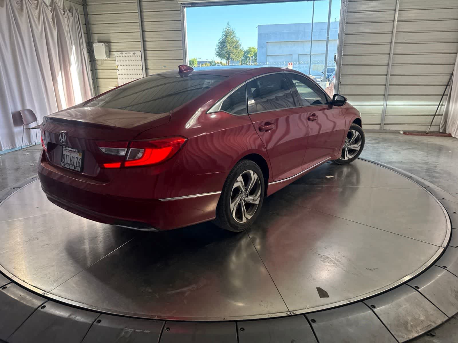 Used 2018 Honda Accord EX-L image 4