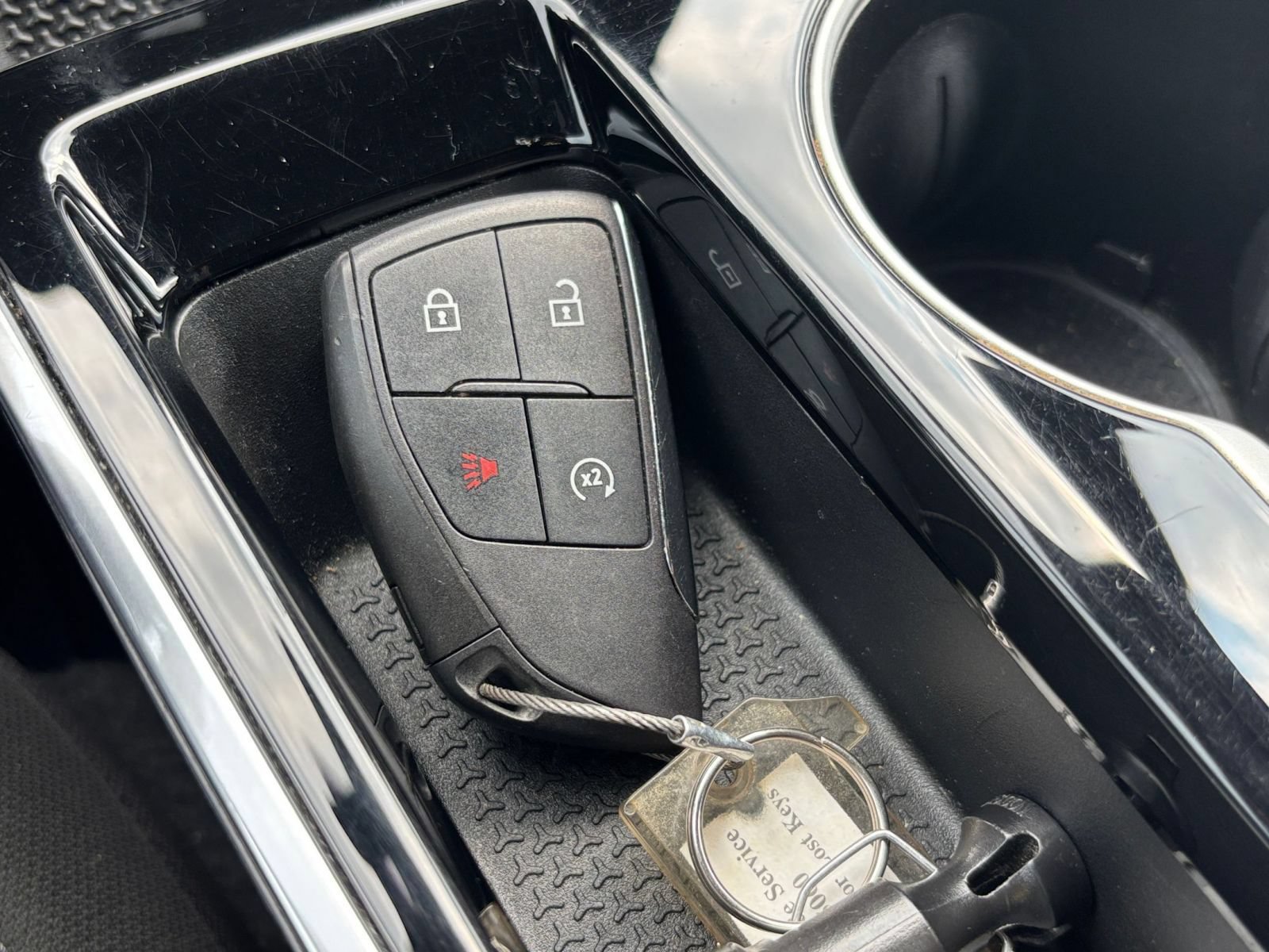 Used 2025 Chevrolet Equinox LT FWD image 24