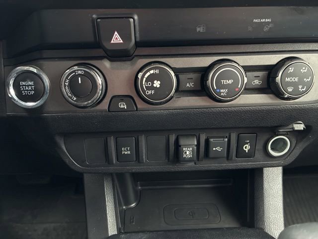 Used 2020 Toyota Tacoma TRD Sport image 35