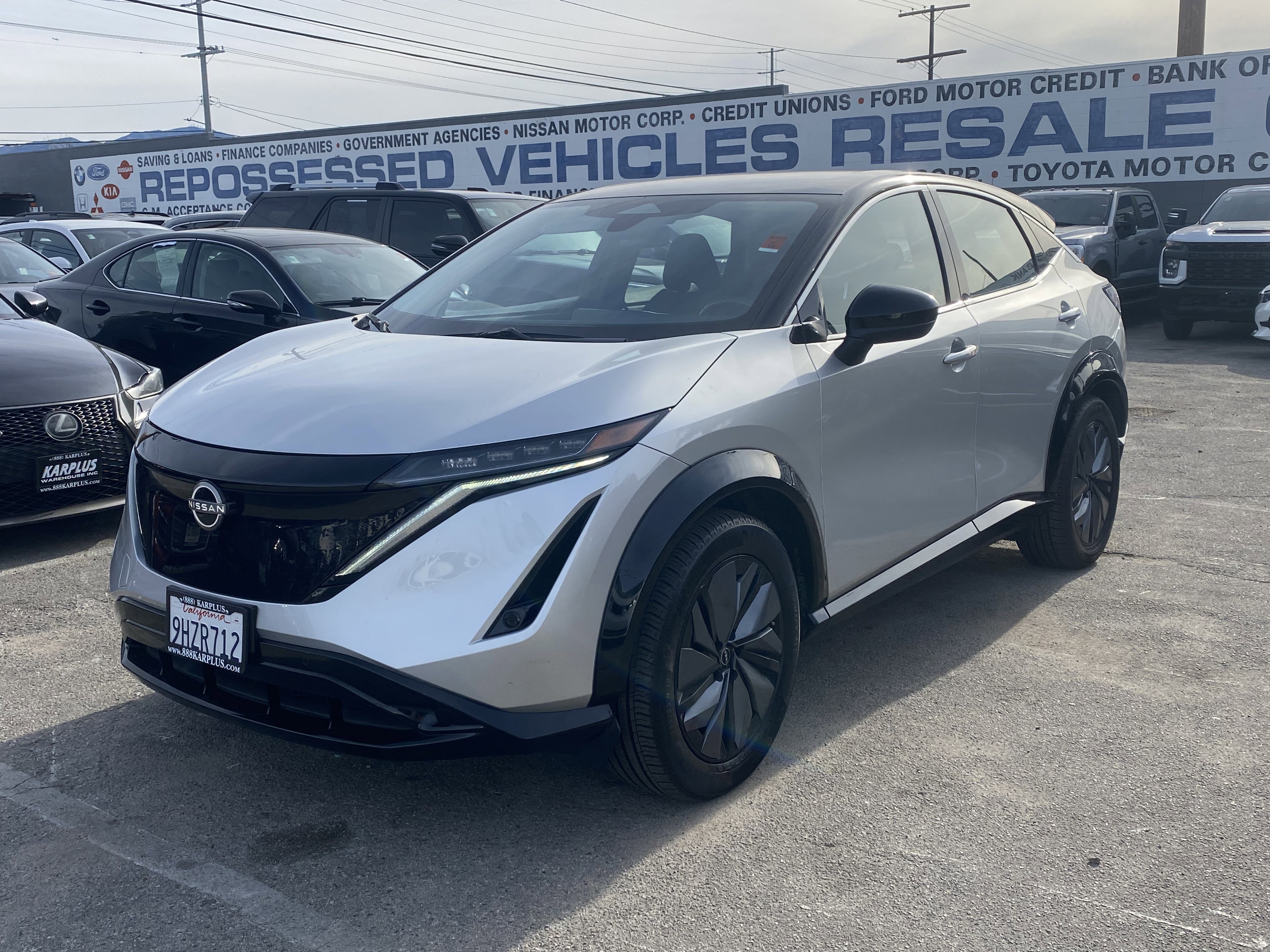 Used 2023 Nissan Ariya FWD image 2