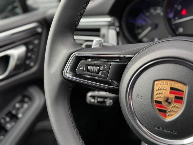 New 2026 Porsche Macan image 18