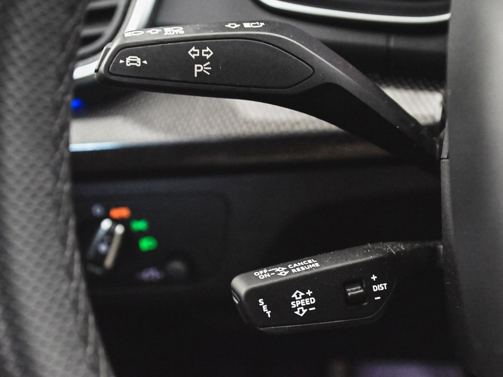 Used 2025 Audi SQ5 Premium Plus w/ Premium Plus Package image 22