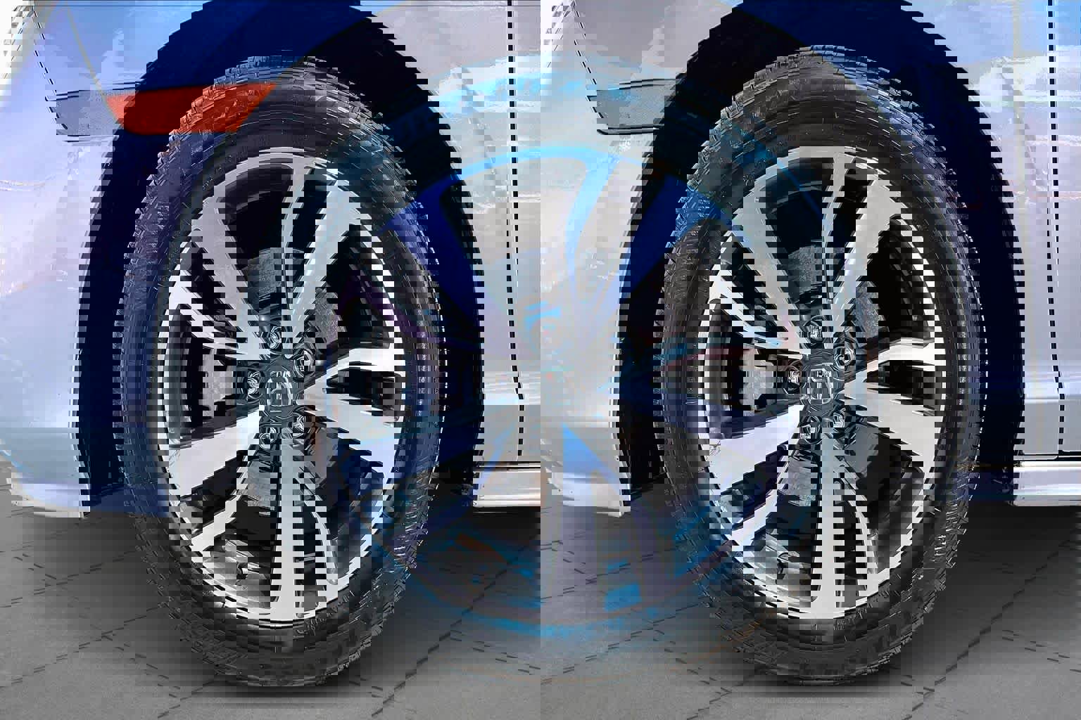 Used 2024 Honda Odyssey Touring image 11