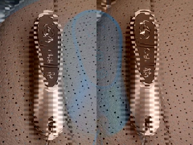 Certified 2024 Mercedes-Benz CLE 300 4MATIC Cabriolet image 28