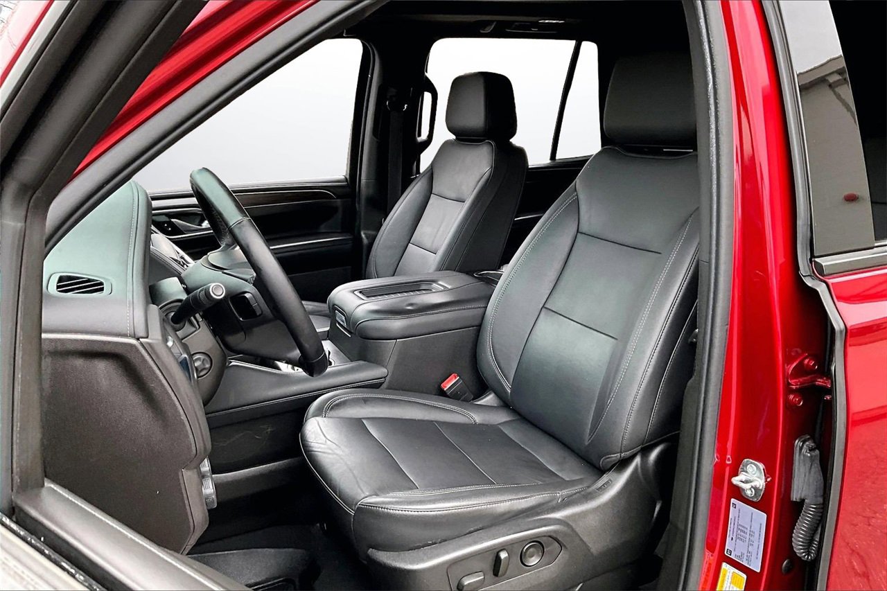 Used 2021 Chevrolet Tahoe Z71 w/ Luxury Package image 21