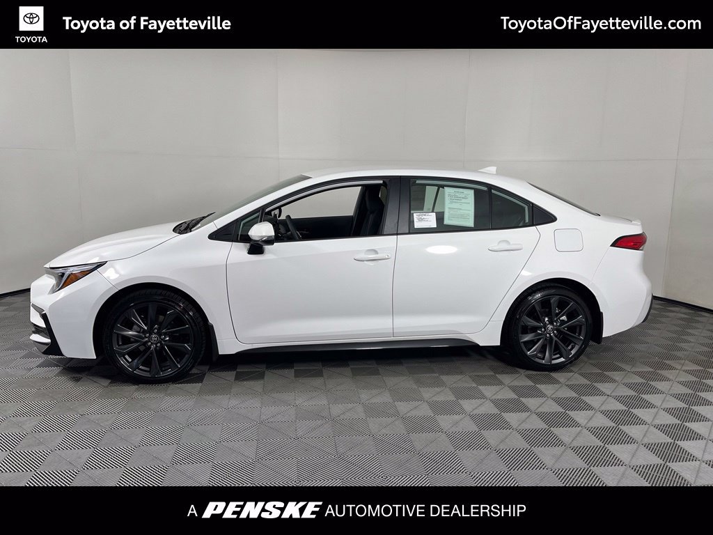 Used 2026 Toyota Corolla SE FWD image 15