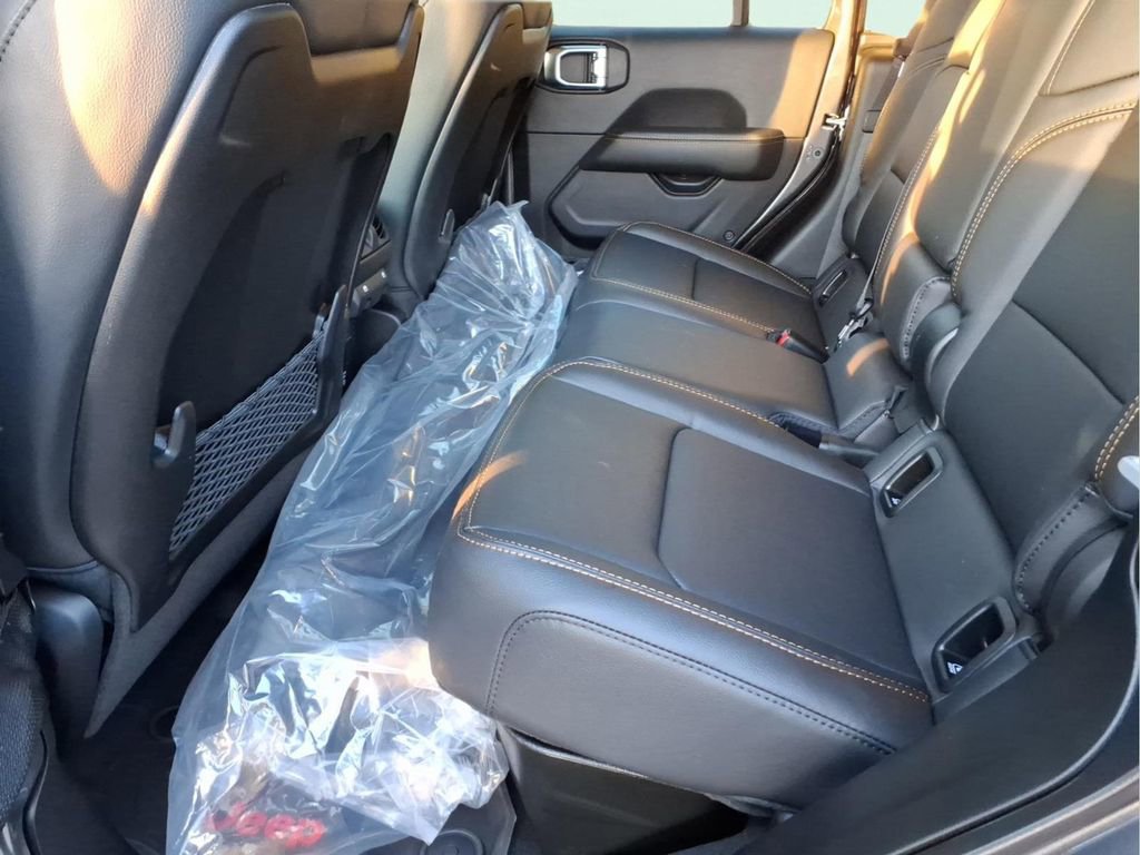 New 2026 Jeep Gladiator Sport image 10