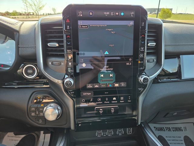 Used 2025 RAM 1500 Laramie AWD/4WD image 21