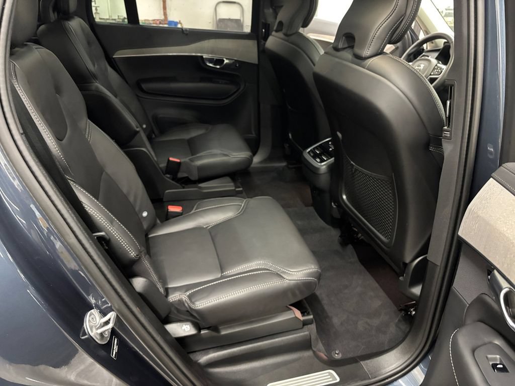 Certified 2025 Volvo XC90 B6 Ultra w/ Protection Package Premier AWD/4WD image 17