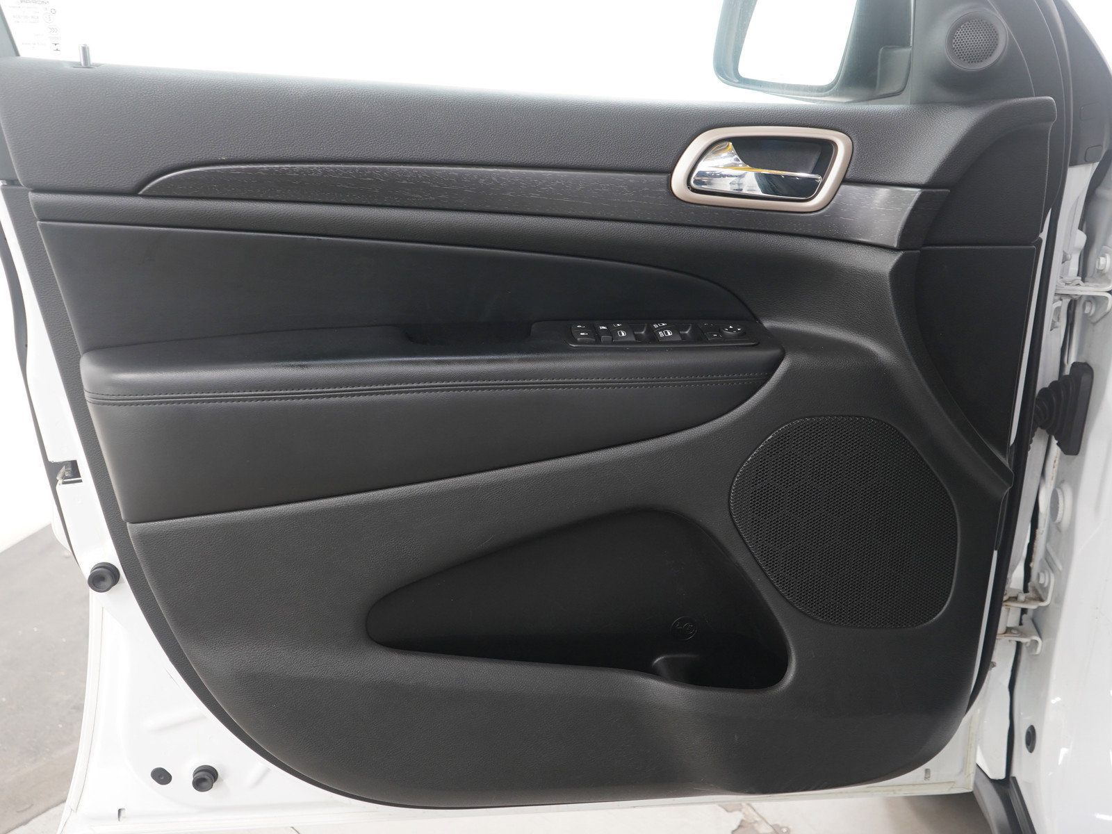 Used 2015 Jeep Grand Cherokee Laredo w/ Quick Order Package 23E image 19