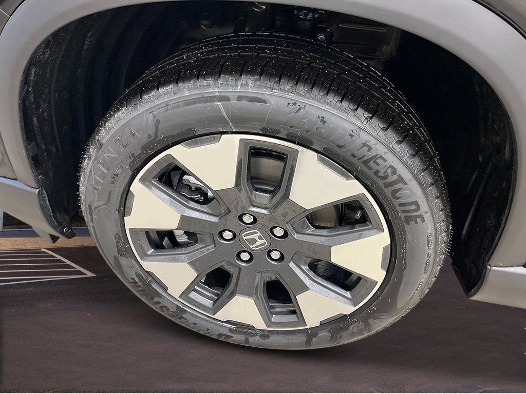 New 2026 Honda Pilot Touring image 11