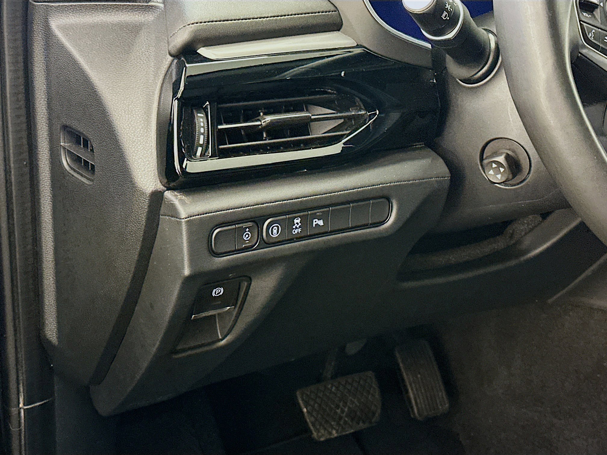 Used 2023 Acura MDX SH-AWD w/ Technology Package image 17