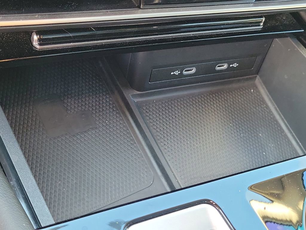 Used 2024 Volkswagen Atlas SE w/ Panoramic Sunroof Package FWD image 34