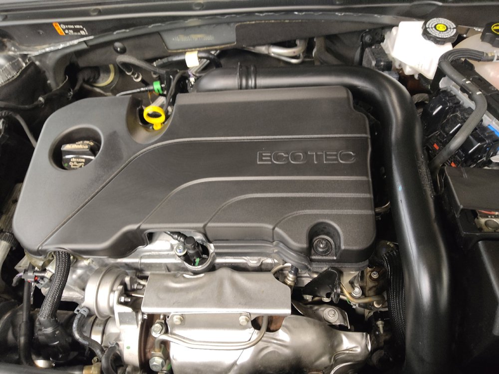 Used 2025 Chevrolet Malibu LS FWD image 30