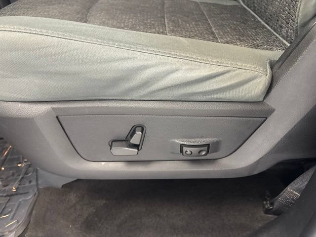 Used 2016 RAM 1500 Big Horn AWD/4WD image 14