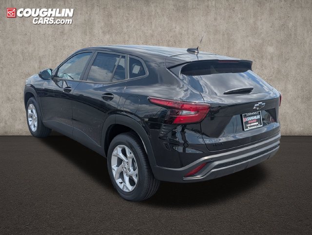 New 2026 Chevrolet Trax LS w/ LS Convenience Package FWD image 5