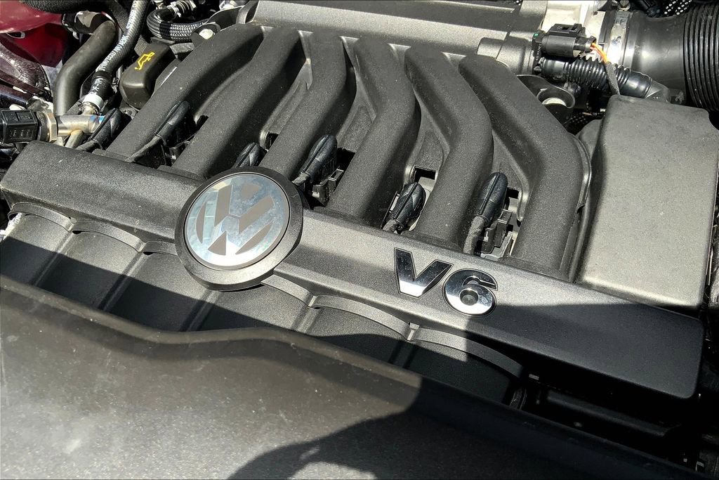 Used 2022 Volkswagen Atlas Cross Sport SEL image 33