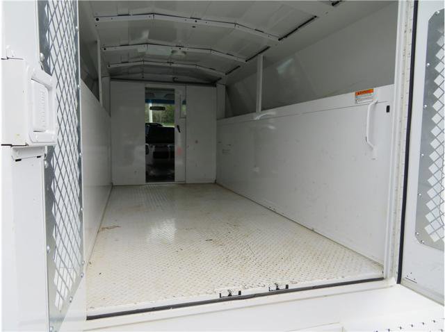 Used 2016 Ford E-350 and Econoline 350 Super Duty RWD image 4