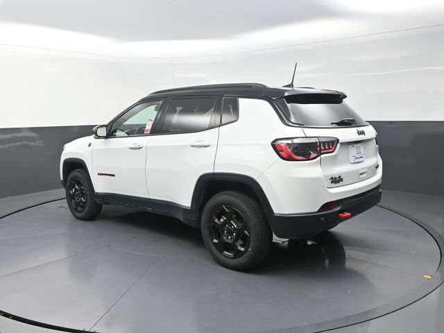 Used 2023 Jeep Compass Trailhawk w/ Trailhawk Convenience Group AWD/4WD image 7