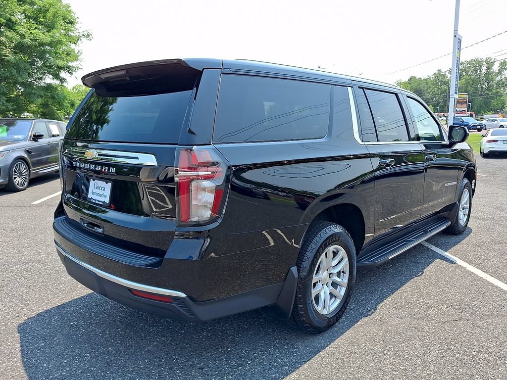 Used 2021 Chevrolet Suburban LS AWD/4WD image 7