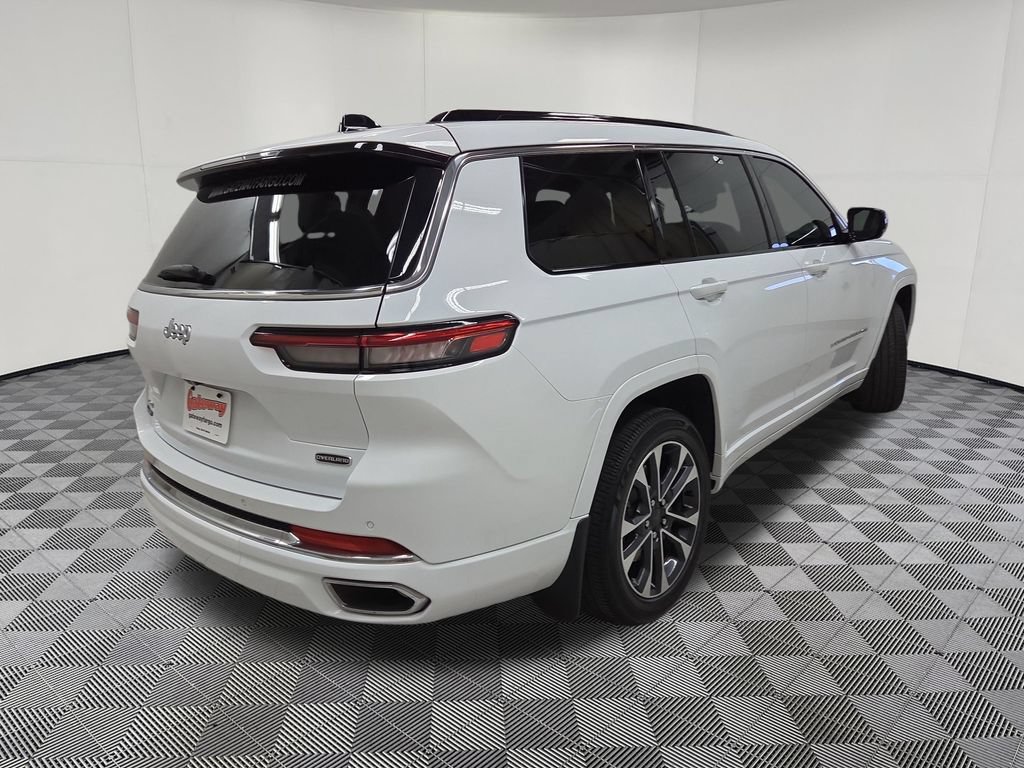 Used 2025 Jeep Grand Cherokee L Overland w/ Trailer Tow Package AWD/4WD image 4