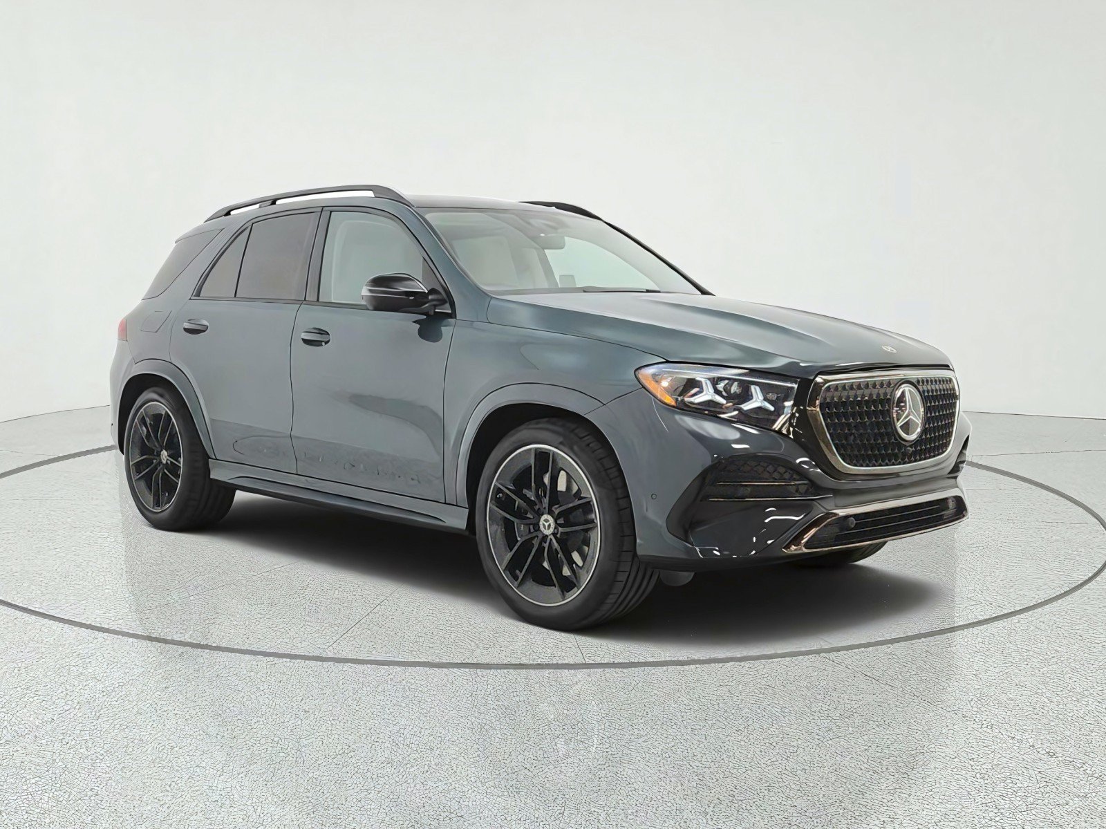 New 2027 Mercedes-Benz GLE 450 4MATIC image 3