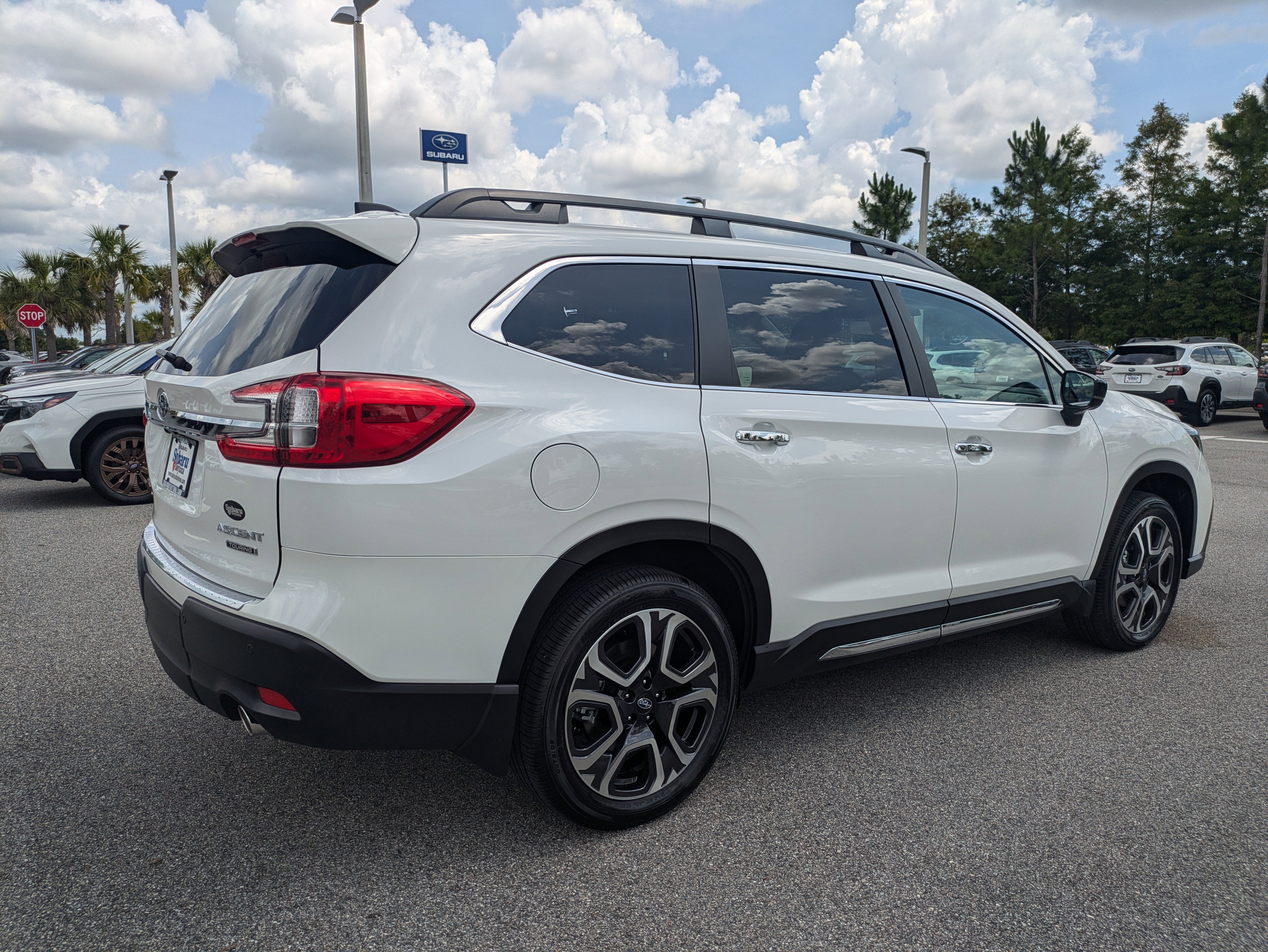Used 2025 Subaru Ascent Touring w/ Popular Package #1 image 4