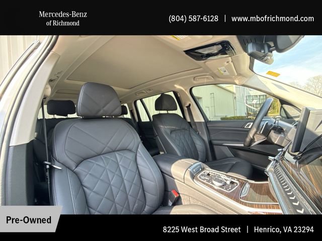 Used 2025 BMW X7 xDrive40i w/ Premium Package image 12