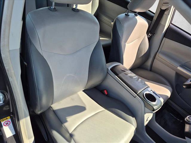 Used 2016 Toyota Prius V Five w/ Advanced Technology Package FWD image 15
