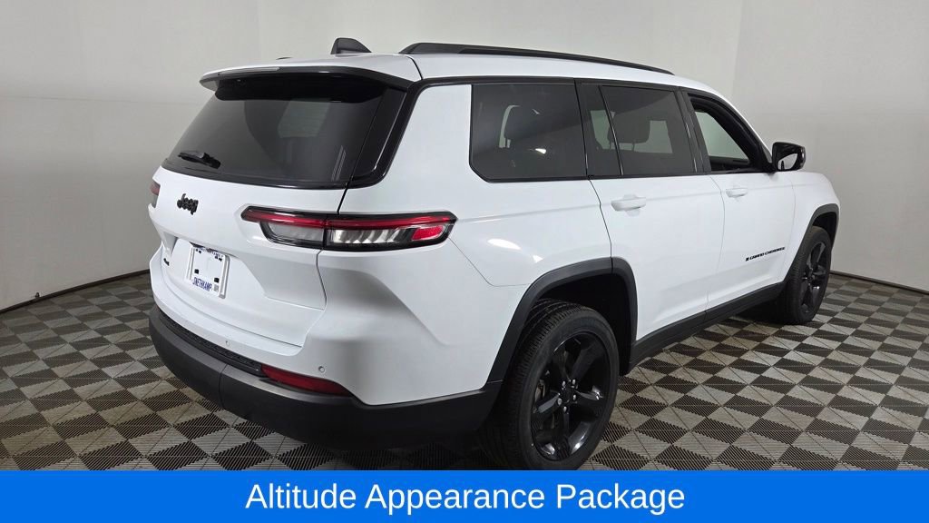 Used 2023 Jeep Grand Cherokee L Laredo image 8