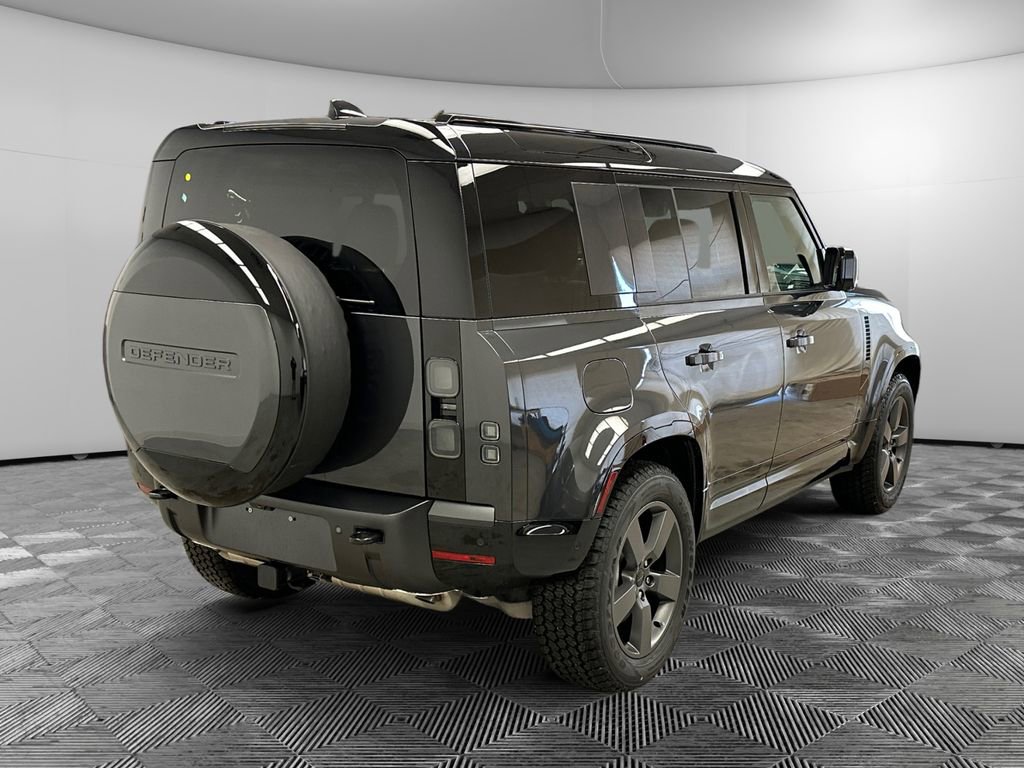 New 2026 Land Rover Defender 110 X-Dynamic SE image 5