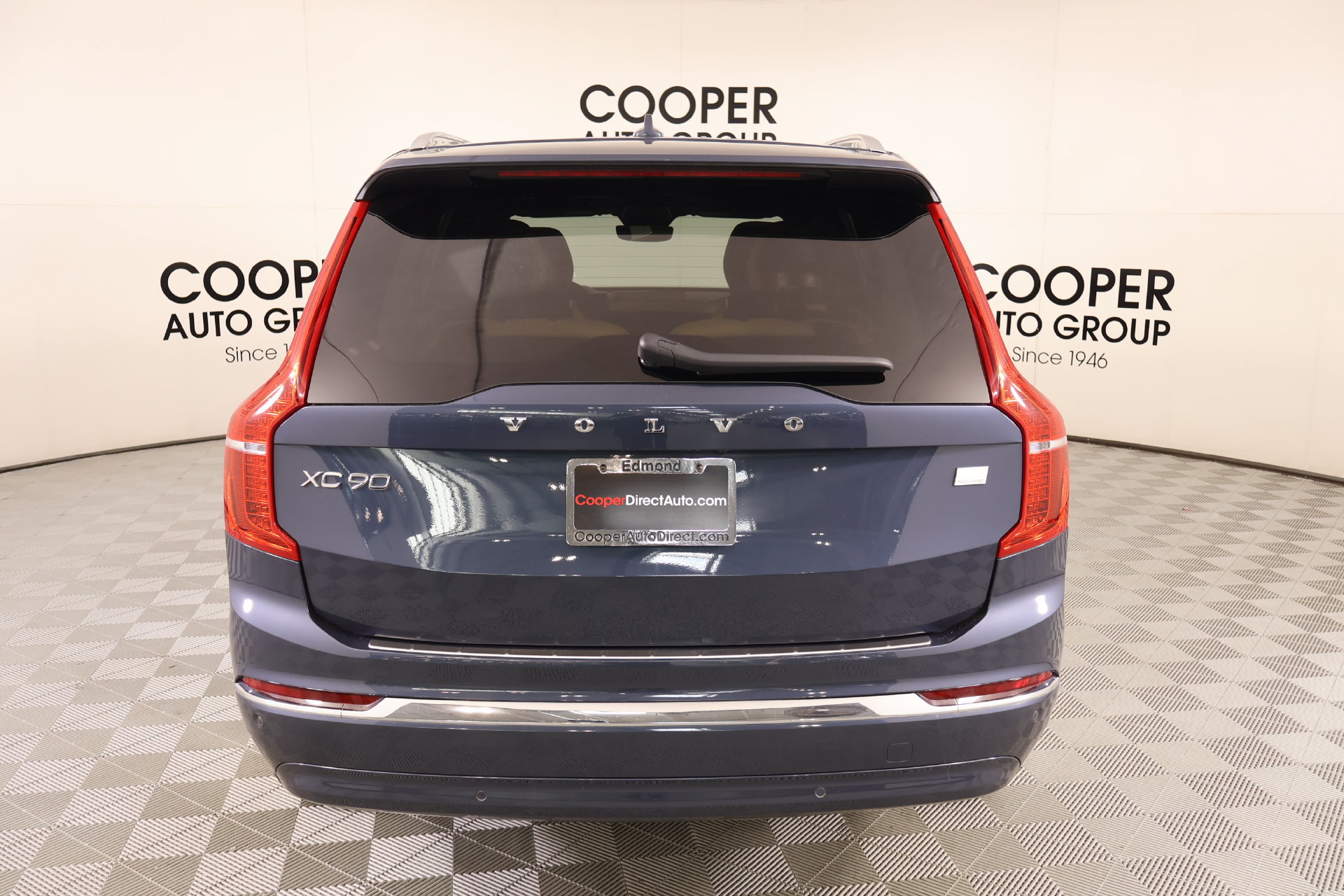 Used 2023 Volvo XC90 T8 Ultimate w/ Lounge Package AWD/4WD image 23