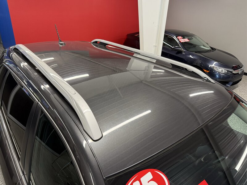 Used 2015 Jeep Cherokee Latitude w/ Cold Weather Group AWD/4WD image 9