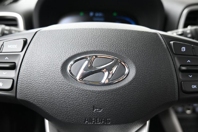 New 2026 Hyundai Venue SEL FWD image 28