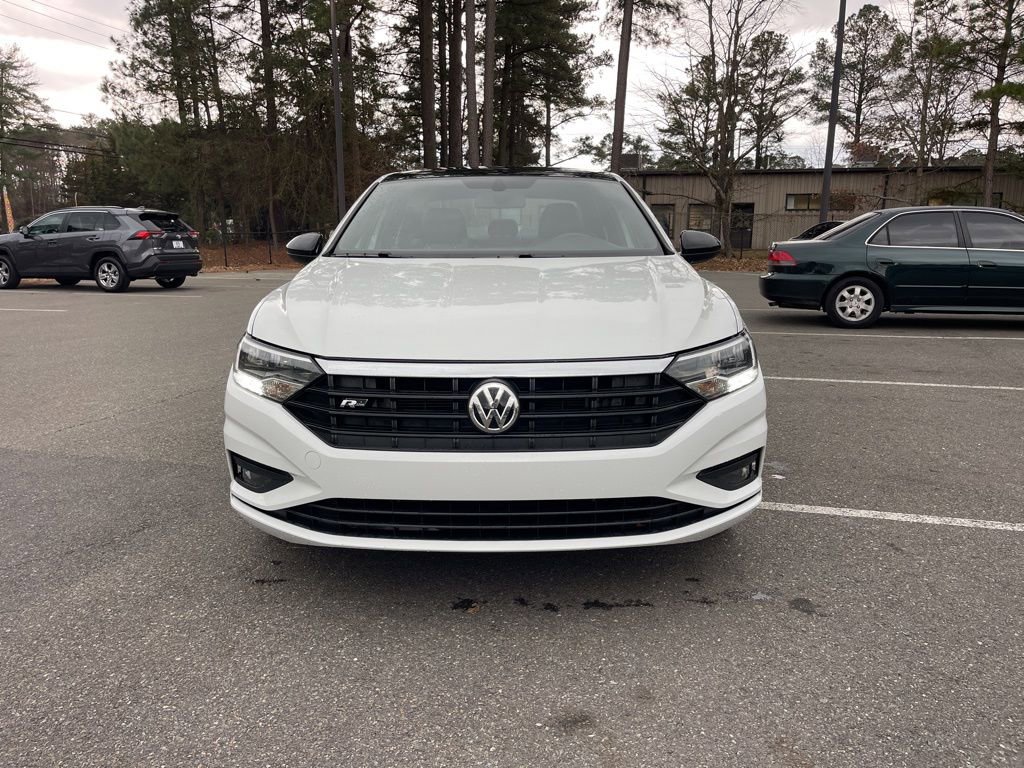 Used 2019 Volkswagen Jetta R-Line w/ R-Line Cold Weather Package FWD image 3