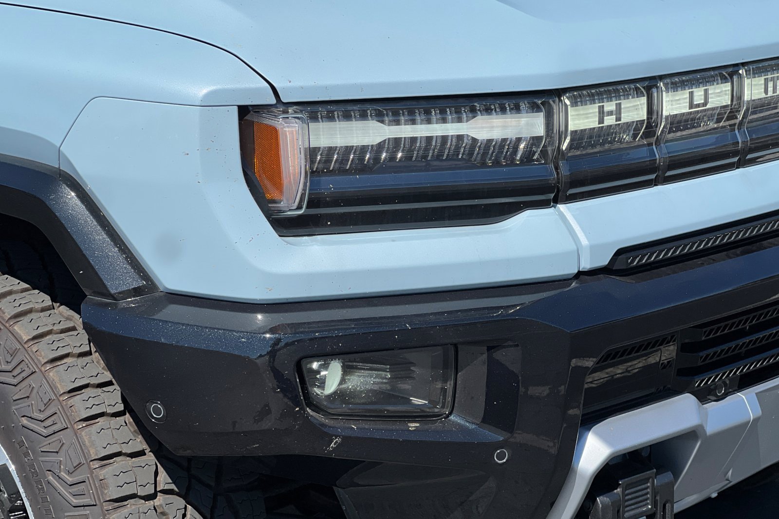 Used 2025 GMC Hummer EV 2X w/ Extreme Off-Road Package image 47