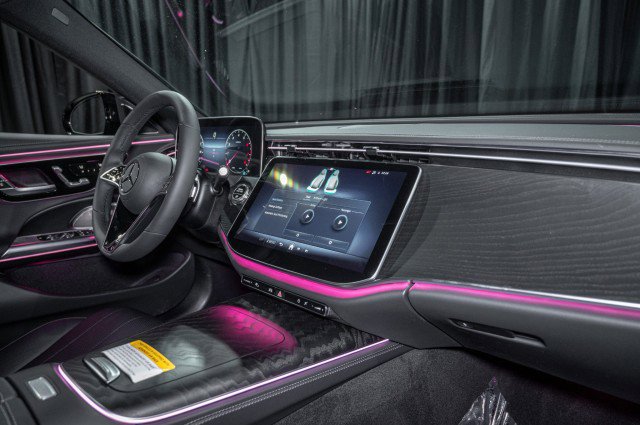 Certified 2025 Mercedes-Benz E 450 4MATIC All-Terrain Wagon image 16