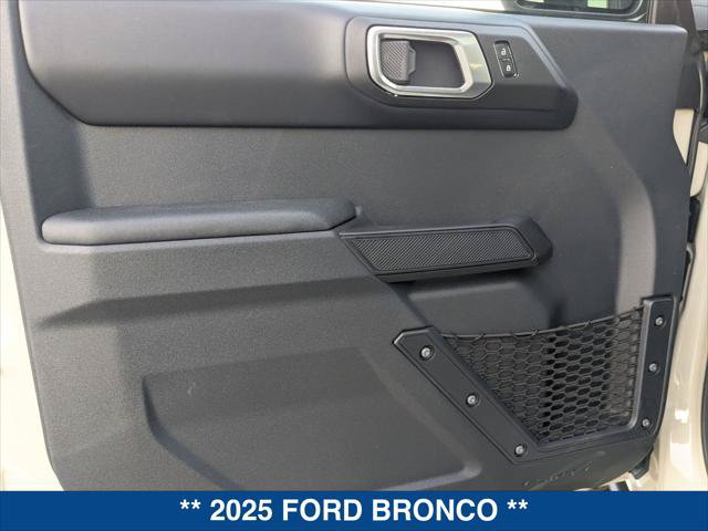 New 2025 Ford Bronco Badlands AWD/4WD image 10