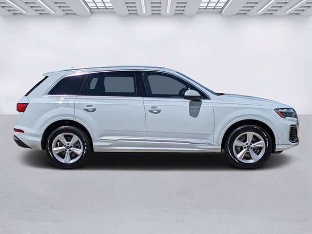 Used 2025 Audi Q7 2.0T Premium w/ Convenience Package AWD/4WD image 3