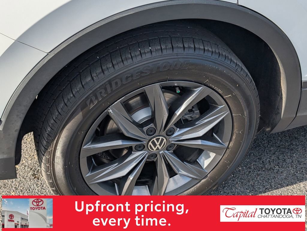 Used 2022 Volkswagen Tiguan SE FWD image 9
